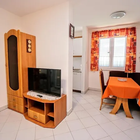 Vlado Apartment