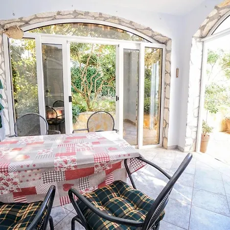 Vlado Apartment